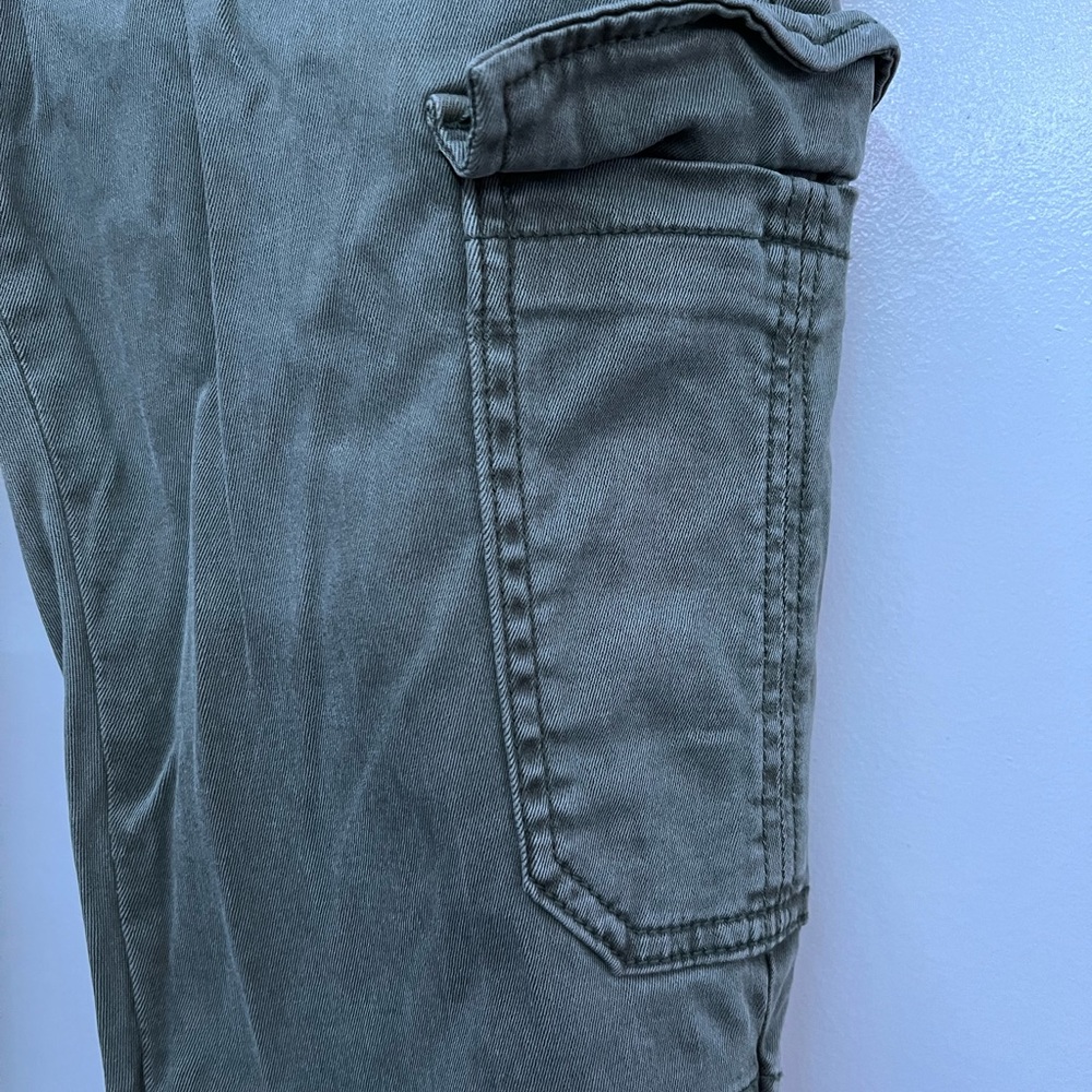 Green/ grey jeans with pockets